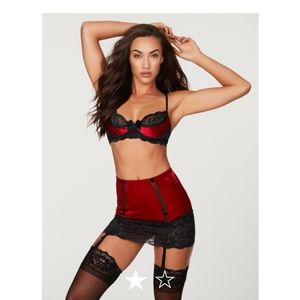 Frederick's of Hollywood Bra Set Xtra Large XL